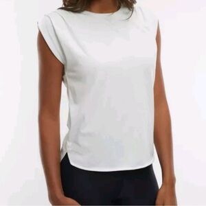 NWT Venor Rambler Tee